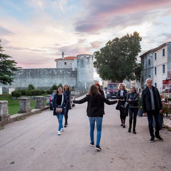 AndiBancic_TourOfSavicenta ©Andi Bančić, Tour of Savičenta as a part of First Croatian National Forum of Heritage Interpretation.