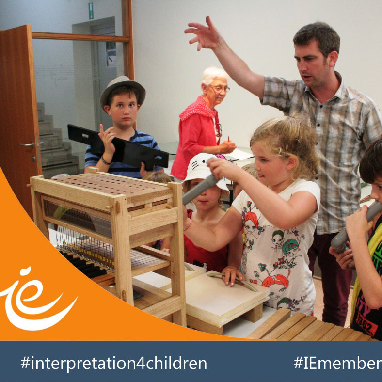 IE branded images by Jan Geubels