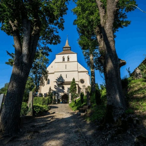 5eb3efa5b73b7-1024x683 - The Church on the Hill The Church on the Hill